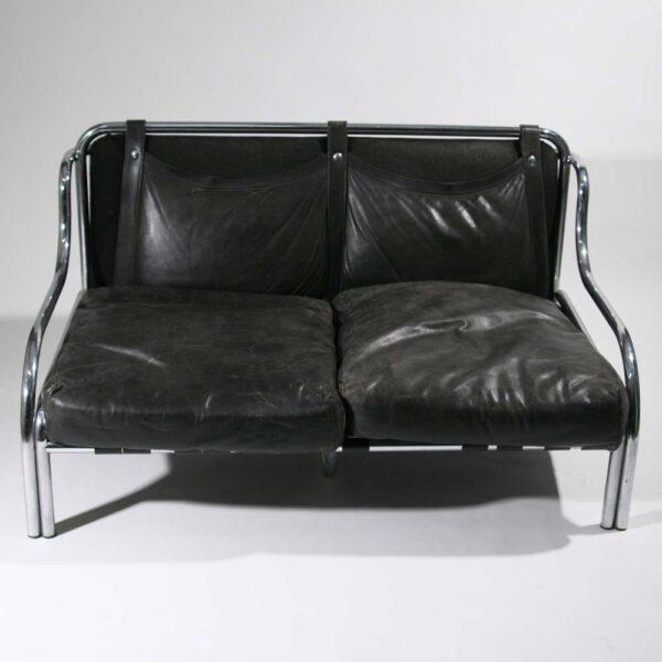 Gae Aulenti Stringa two seater black leather sofa