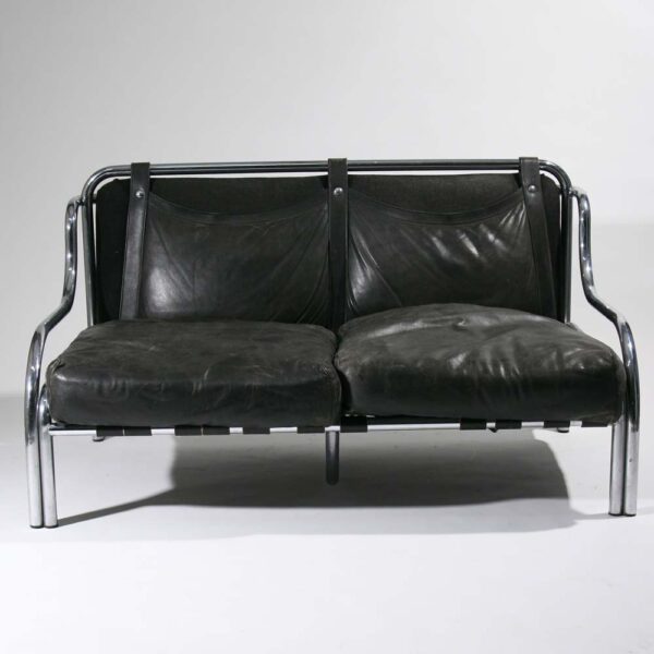 Gae Aulenti Stringa two seater black leather sofa