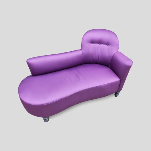 1930s Purple satin color Chaise de lounge sofa