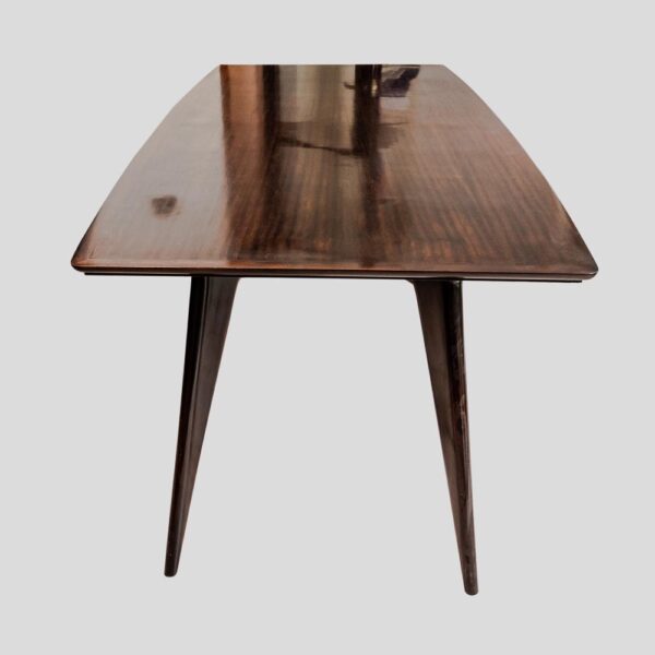 Italian design dining table by Ico Parisi