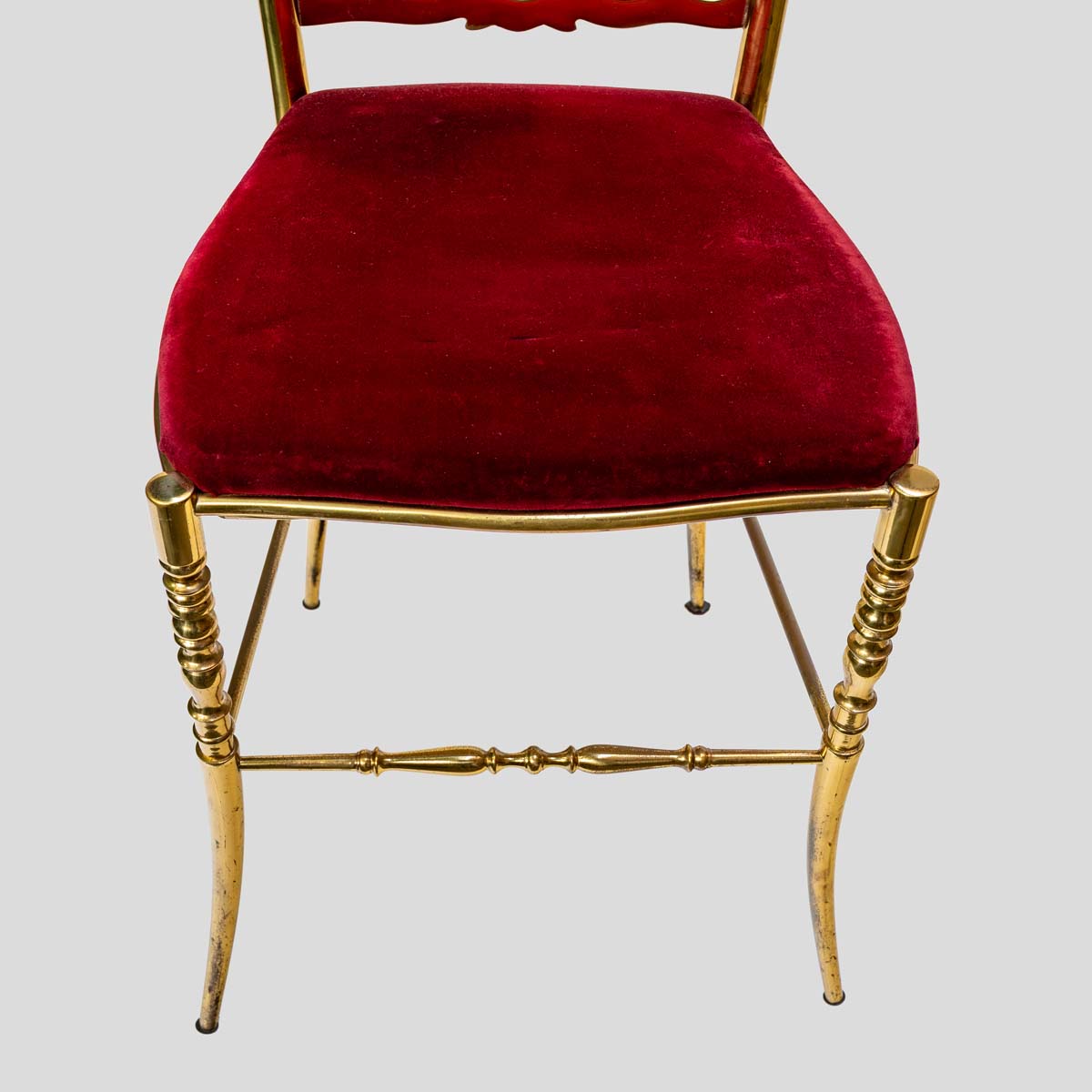 Red velvet upholstered brass metal chairs by Chiavari-FM2305 (9)