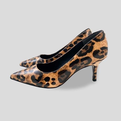 Patent leather pumps with leopard print kitten heels shoes