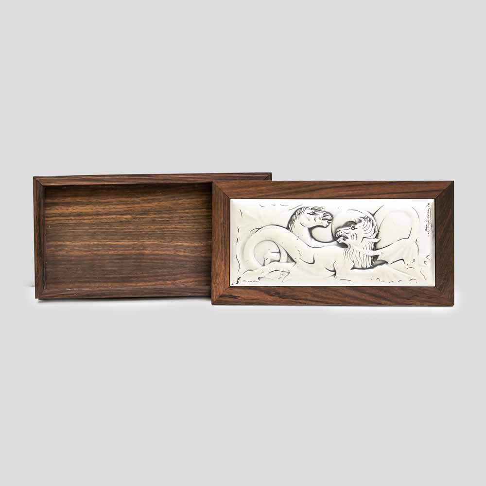 1970s wooden box with dragon & horse decor by Ottaviani-FM2457 (2)