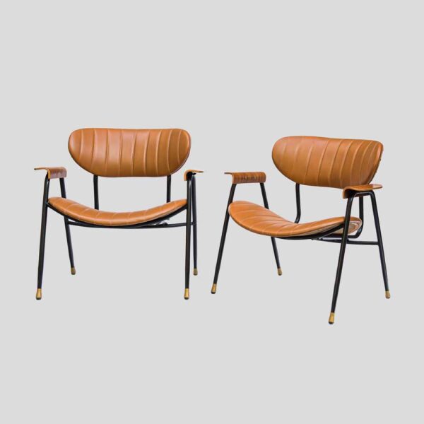 Pair of armchairs leather upholstery by Gastone Rinaldi for Rima